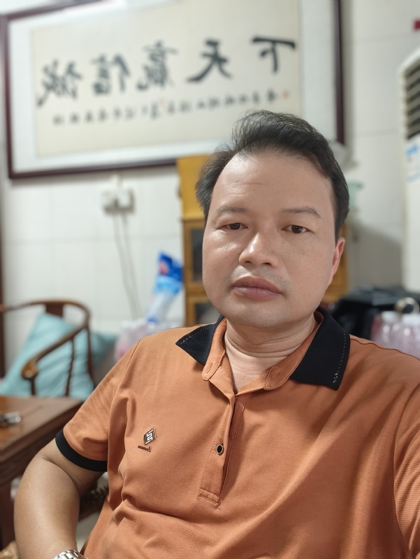 自强不息的第一张照片--贵港闪婚服务中心